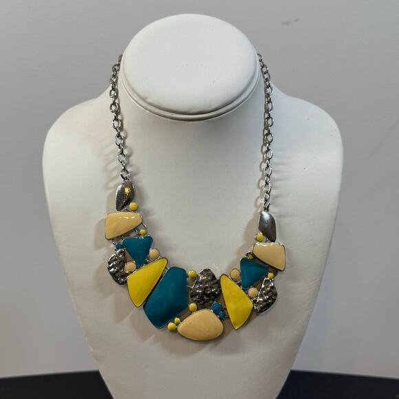 Matching Necklace Earrings Set Turquoise Yellow Stone Statement Silver Closure - Picture 4 of 9